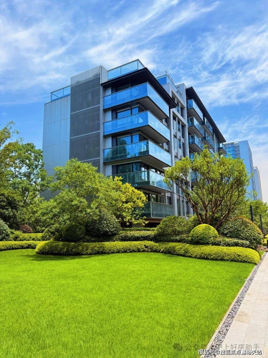 配套户型丨最新房价+户型图+小区环境+配套+资讯+地铁距离+售楼处电话+一房一价保利世博天悦 (上海)首页网站-2025楼盘评测_保利世博天悦2025最新价格(图4)