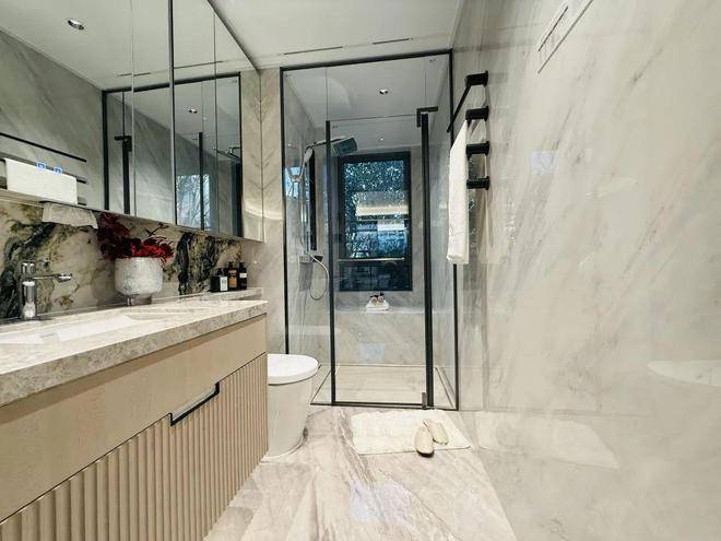 中环铂樾 (售楼处电话) 官方 - 中环铂樾销售中心 - 环境 - 户型 - 价格 - 地址 - 楼盘详情 - 配套 - 电话 - 交房时间 - 配套 - 售楼处电话 - 交房时间(图6)